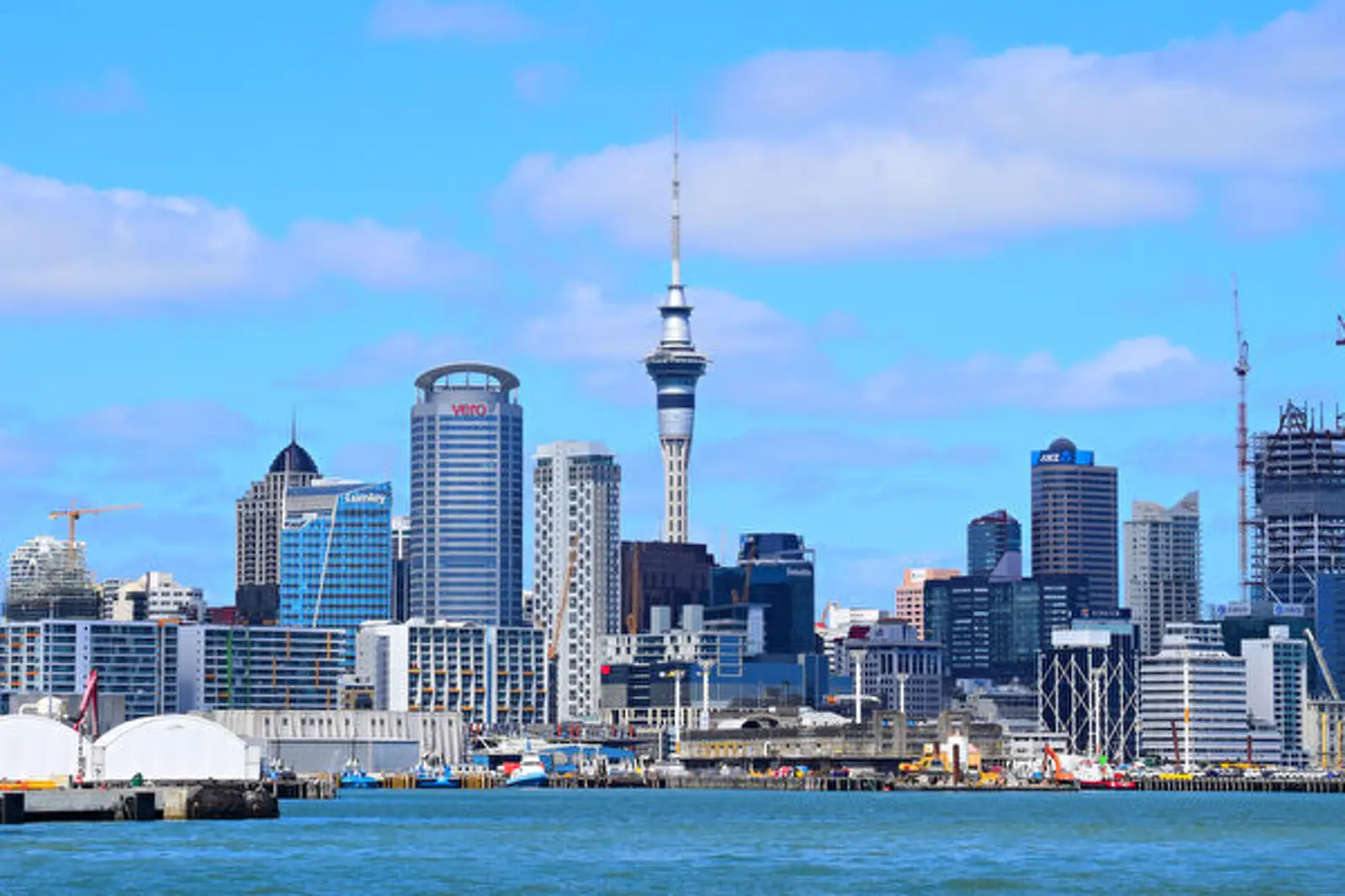 奥克兰最坏情况：多达15万家庭和1.2万企业难以支付今年地税！