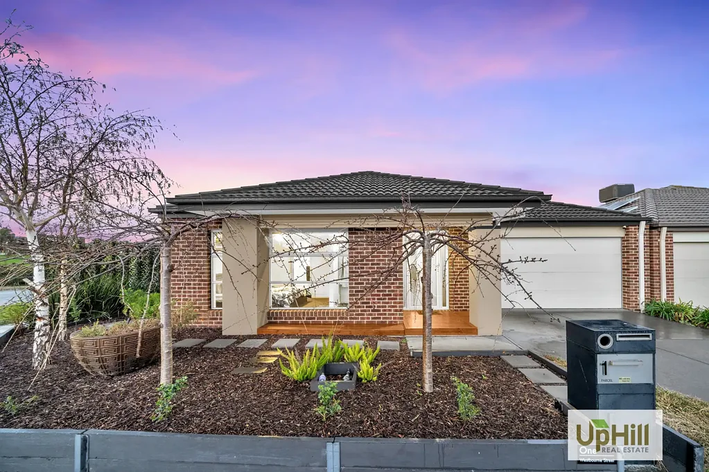 1 Westbourne Street, Clyde North, VIC 3978
