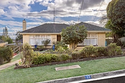 13 Hillside Drive, Ballarat North