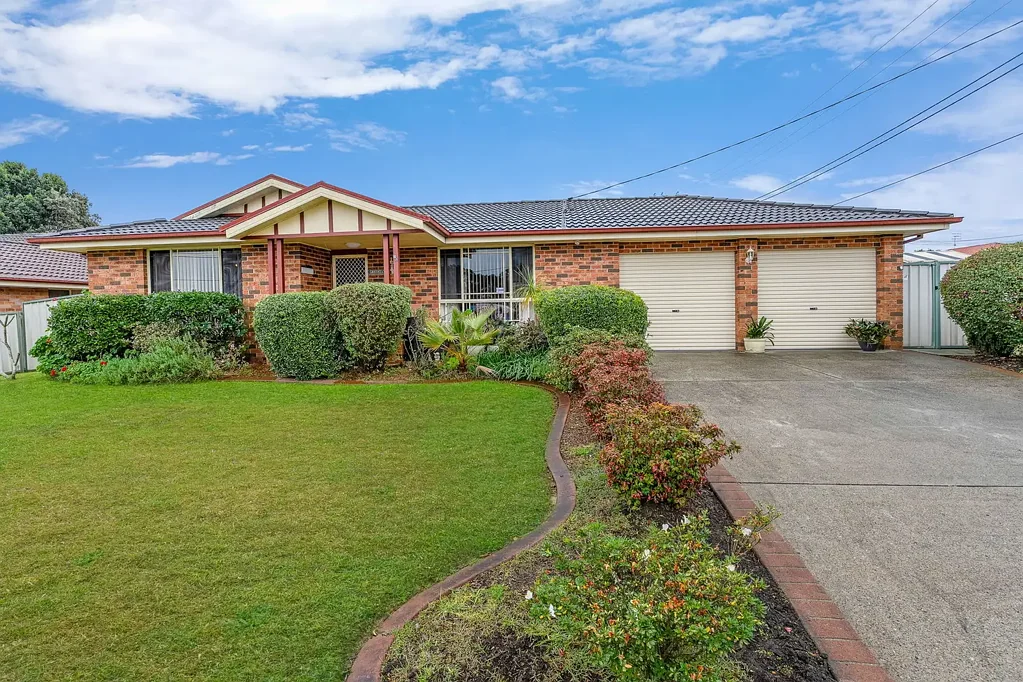 38 White Swan Avenue, Blue Haven, NSW 2262