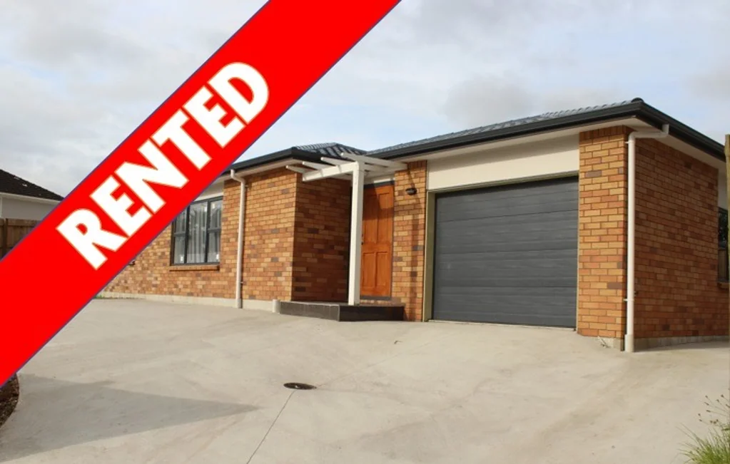 Stylish & Spacious 4-Bedroom Home with Ensuite and Parking