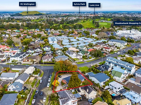 2 Blackett Cresent, Meadowbank, Auckland City, Auckland