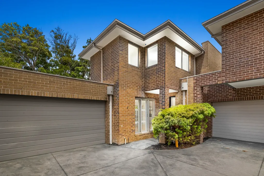 Malvern East 4침실 Designer Townhouse Living Opposite The Golf Course