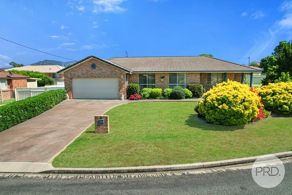 2 Banksia Close, Kootingal, NSW 2352