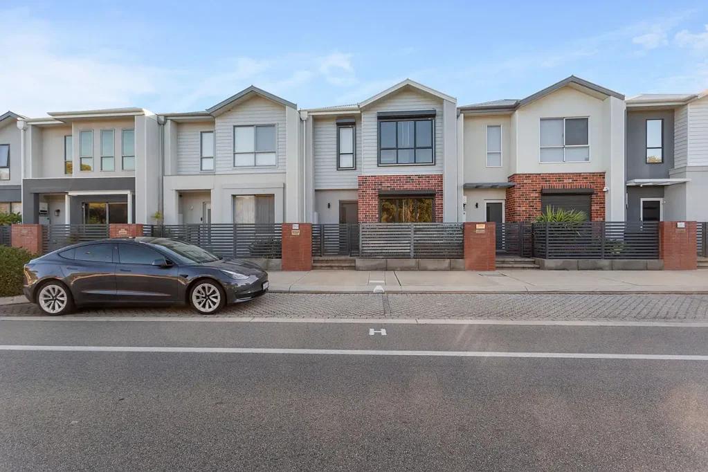 587 Farrall Road, Midvale, WA 6056