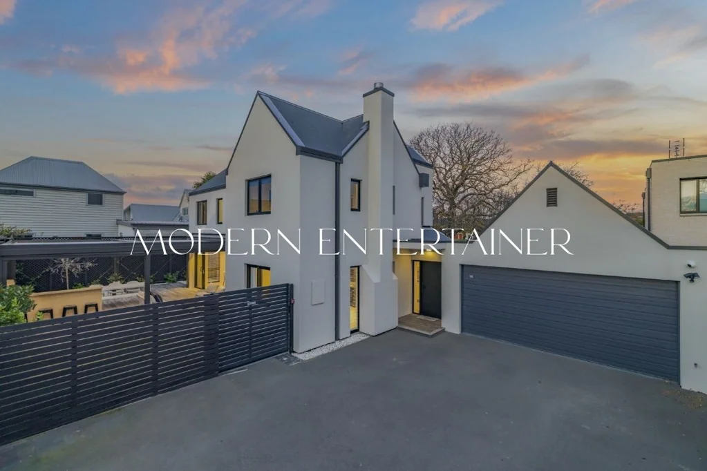 Merivale 4 Slaapkamer Merivale's Modern Entertainer