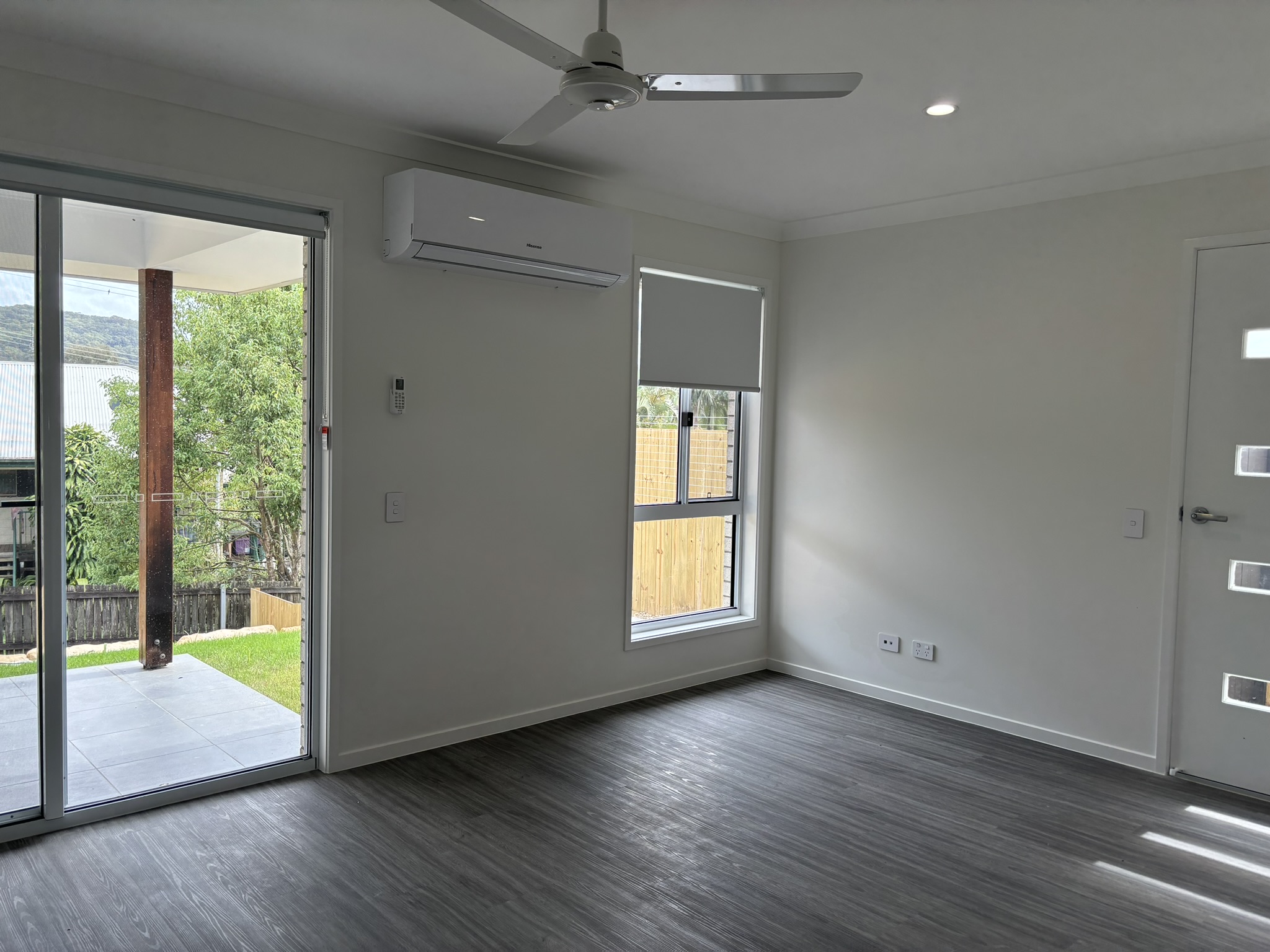 UNIT 2 16 SOLANDRA ST, NAMBOUR QLD 4560, 0房, 0浴, House