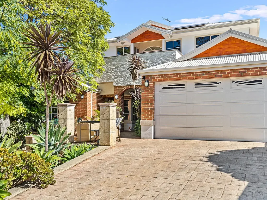 Singleton 4房  Under Offer by Katie & Jesse | Cocolane Real Estate