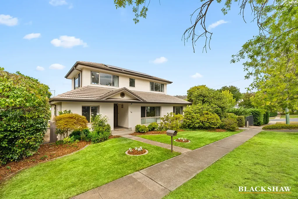 10 Newdegate Street, Deakin, ACT 2600