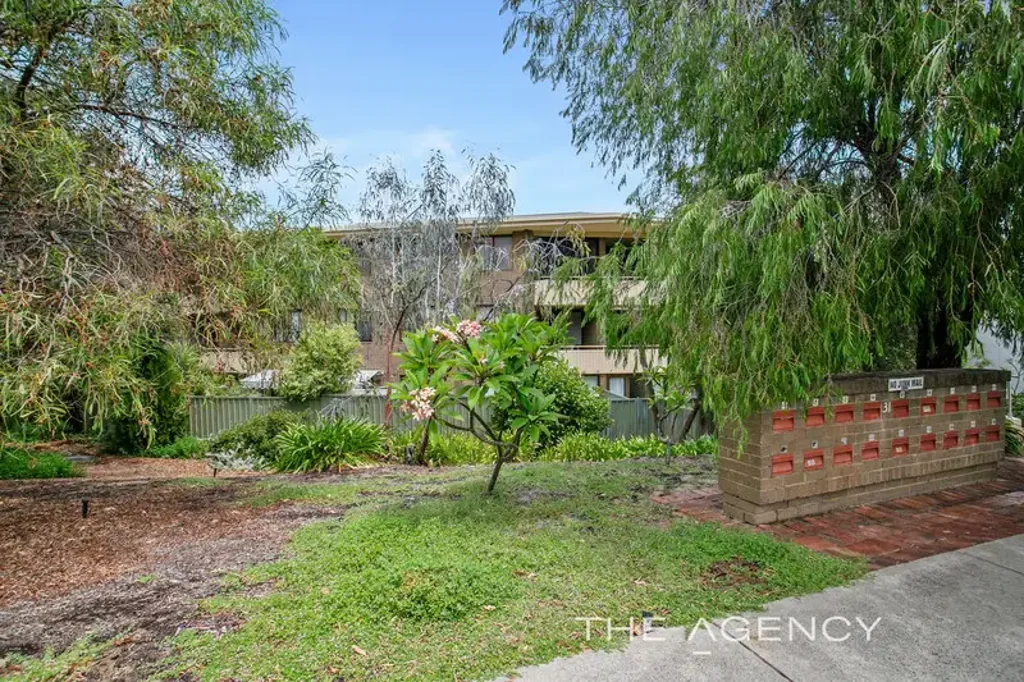 Mount Lawley 2 Slaapkamer "Clotilde Gardens"- Prime Ground Floor Unit in Premier Mount Lawley Location