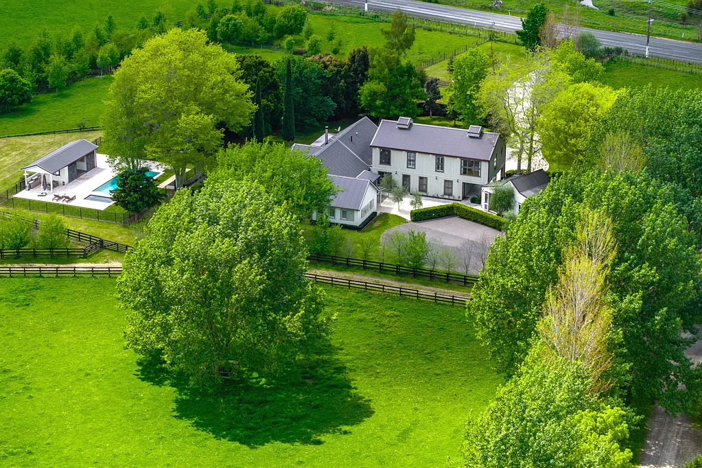 Clevedon Rural Luxury in Clevedon’s Equestrian Heart