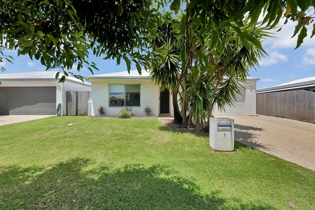 7 Roseville Street, Andergrove, QLD 4740
