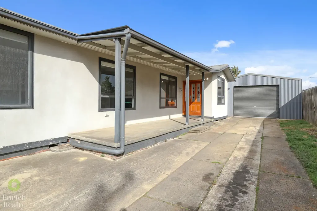 Newborough 4房  Spacious Family Living in a Convenient Newborough Location
