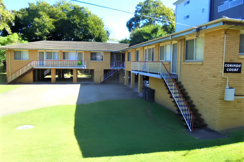 Convenient Unit in the Heart of Corinda