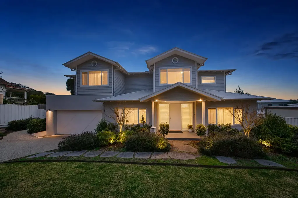 Dromana 5कमरा Coastal Luxury with Uninterrupted Bay Views