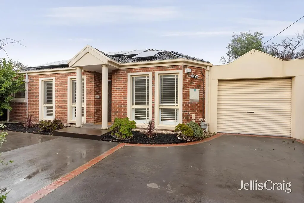 Bentleigh East 3房  Renovated bliss in the McKinnon zone