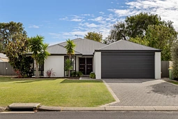 10 Chancery Way, West Busselton