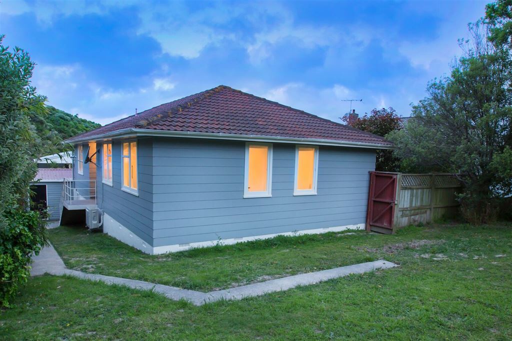 91 Rangituhi Crescent, Takapuwahia, Porirua, 3 Kuwarto, 1 Banyo