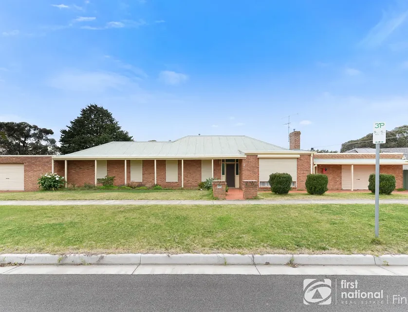 1 Latrobe Street, Cranbourne, VIC 3977, 4 ਕਮਰੇ, 1 ਬਾਥਰੂਮ, House