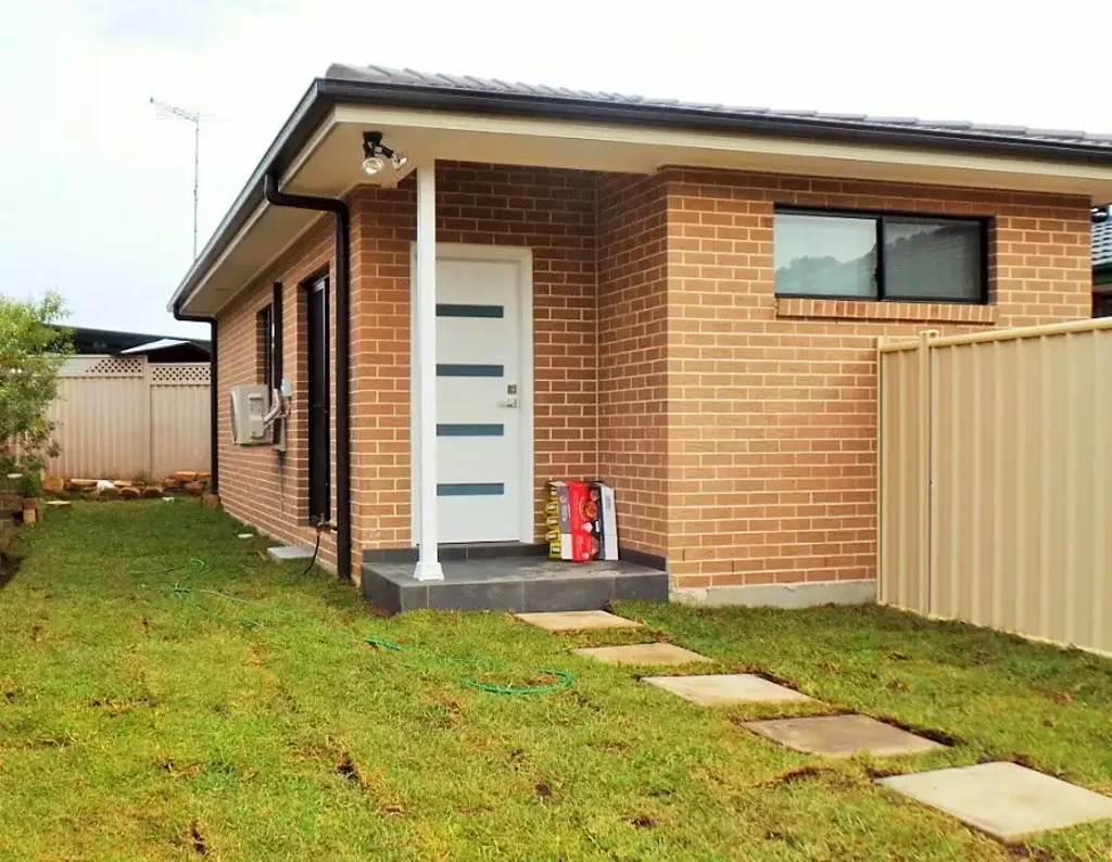 2 BEDROOM MODERN FLAT