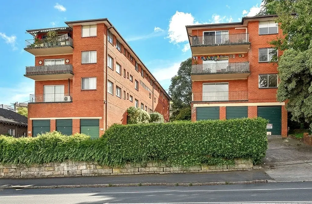 Comfortable Three Bedroom Apartment