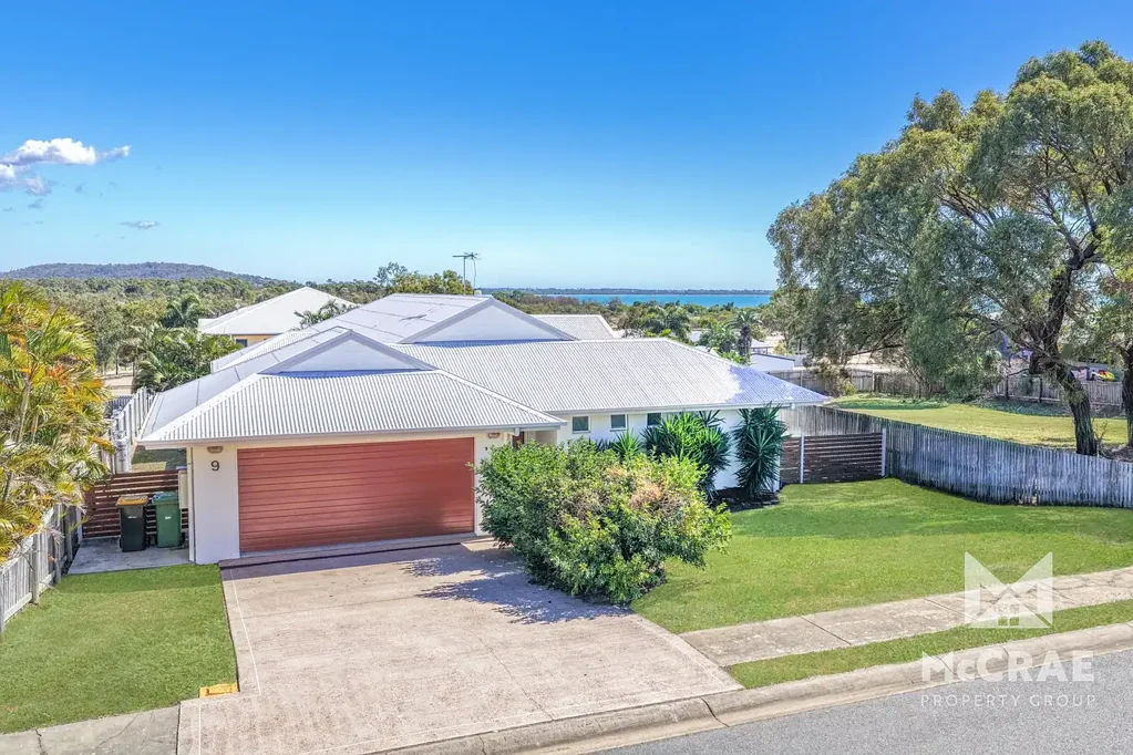 Bowen 4房  LARGE 4 BEDROOM WITH SHED AT WHITSUNDAY PARADISE