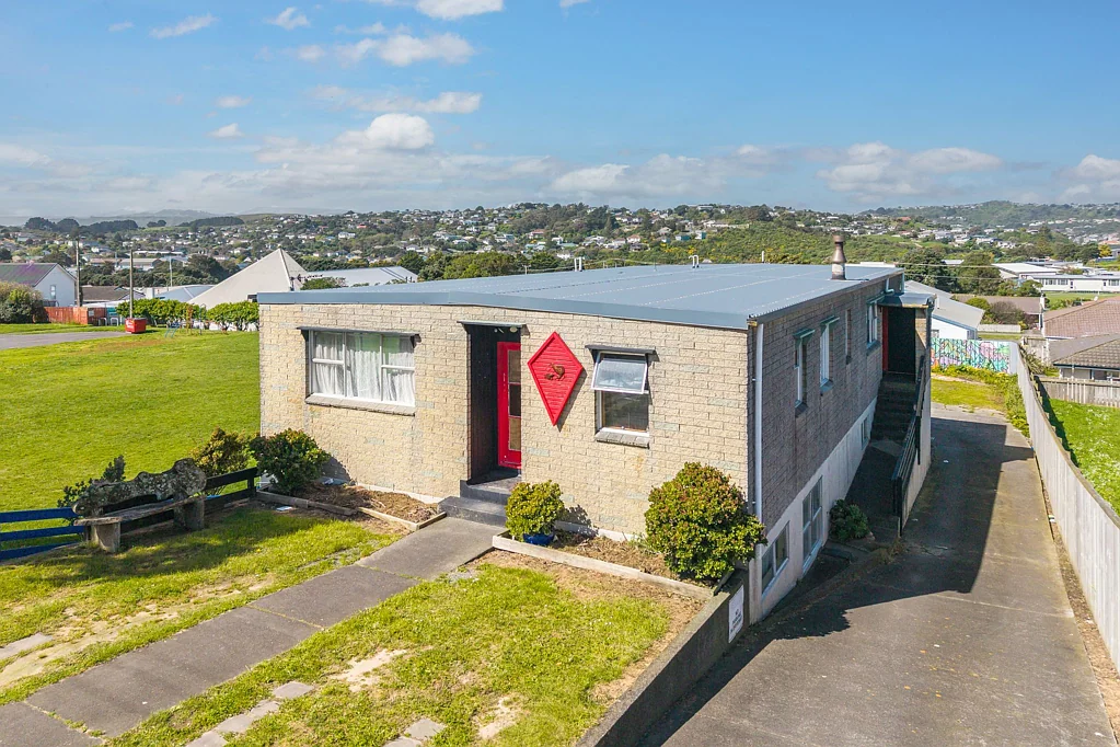 8 Tuki Street, Titahi Bay, Porirua, Wellington