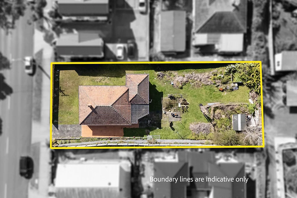 Blockhouse Bay 3房  Develop, Land-Bank, or Renovate on 809m2
