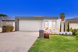 15A Logan Way, Noranda