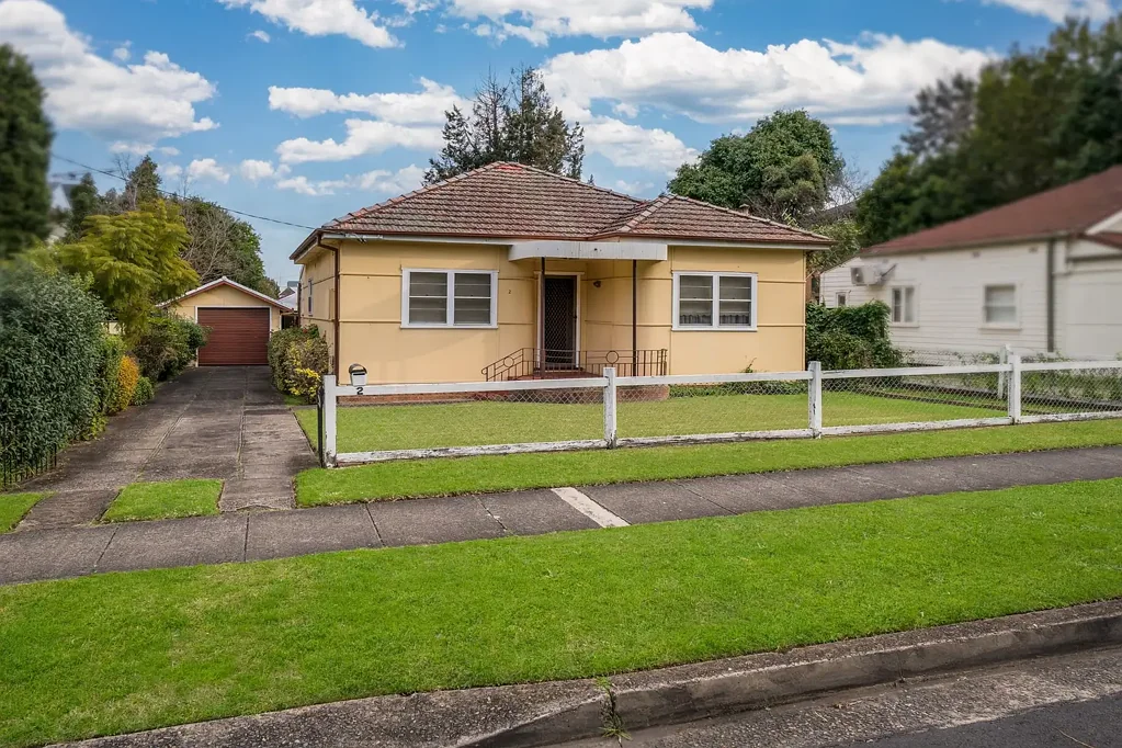Merrylands 3 Bedroom Desirable R4 Zoning