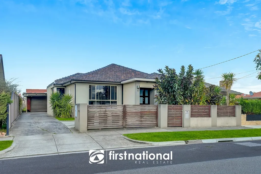 Dandenong 5બેડરૂમ One of a Kind Opportunity - Family Living Plus Development Potential