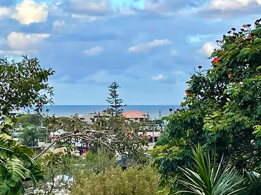 Tranquil duplex unit with ocean views