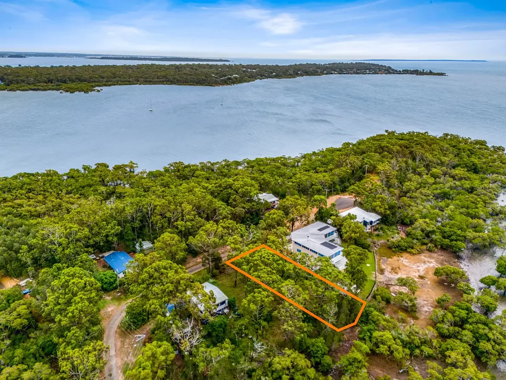 Macleay Island Waterfront Land!