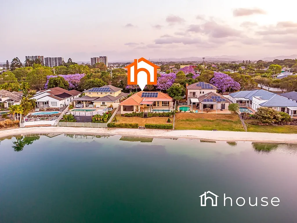 102 Cypress Drive, Broadbeach Waters, QLD 4218