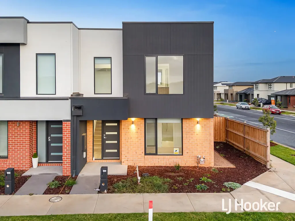 Point Cook 4બેડરૂમ Stunning Design, Spacious Living, Enviable Position