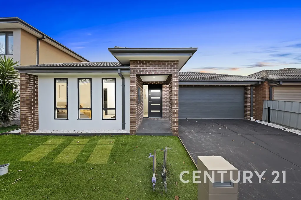 Dandenong 5房 宽敞的家庭生活空间 Spacious Family Living