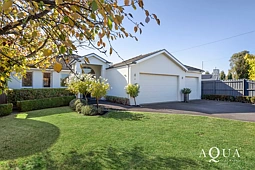 11 Allen Drive, Mount Eliza