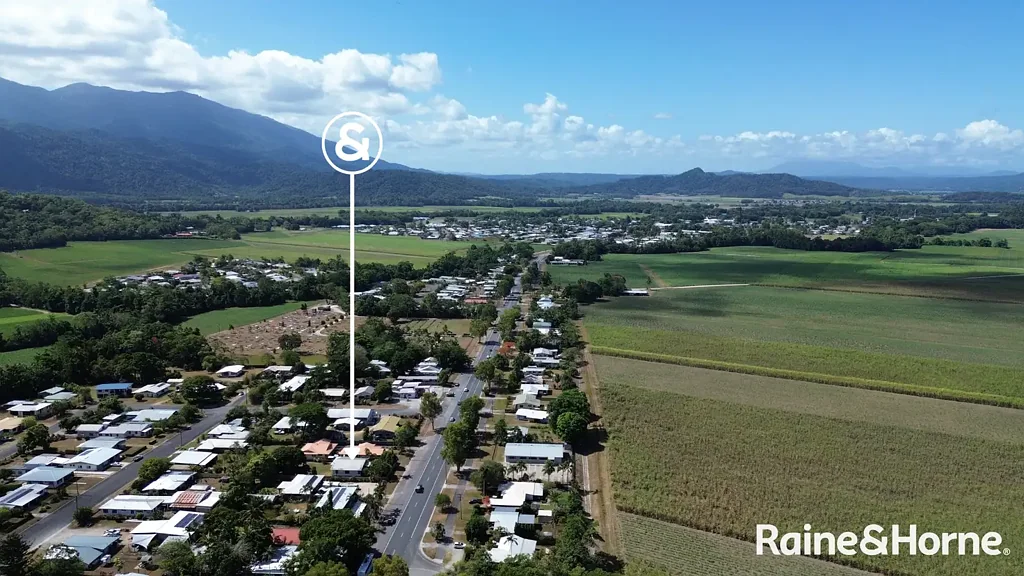 Mossman 3 Bedroom Affordable Character Home with Upgrades & Income