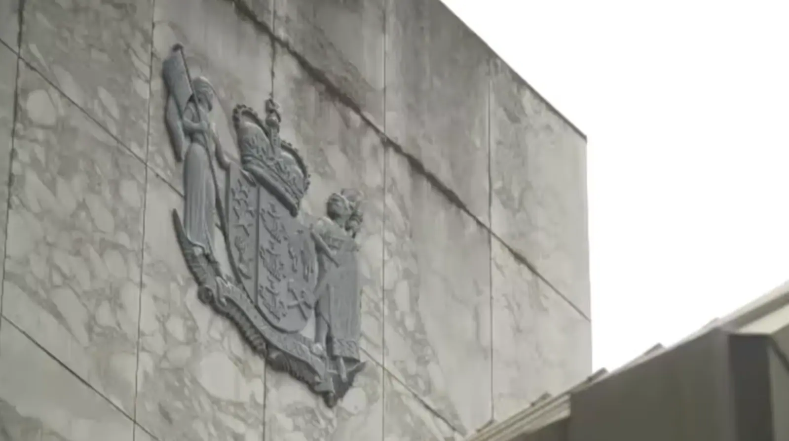 $112.5万，奥克兰华人公司再次犯罪被罚，涉案金额近$2000万