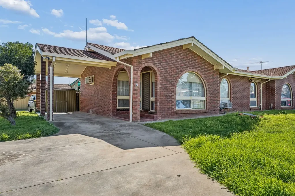 Salisbury East 2Kwarto A Long-Time Favourite, With a Tenant to Match