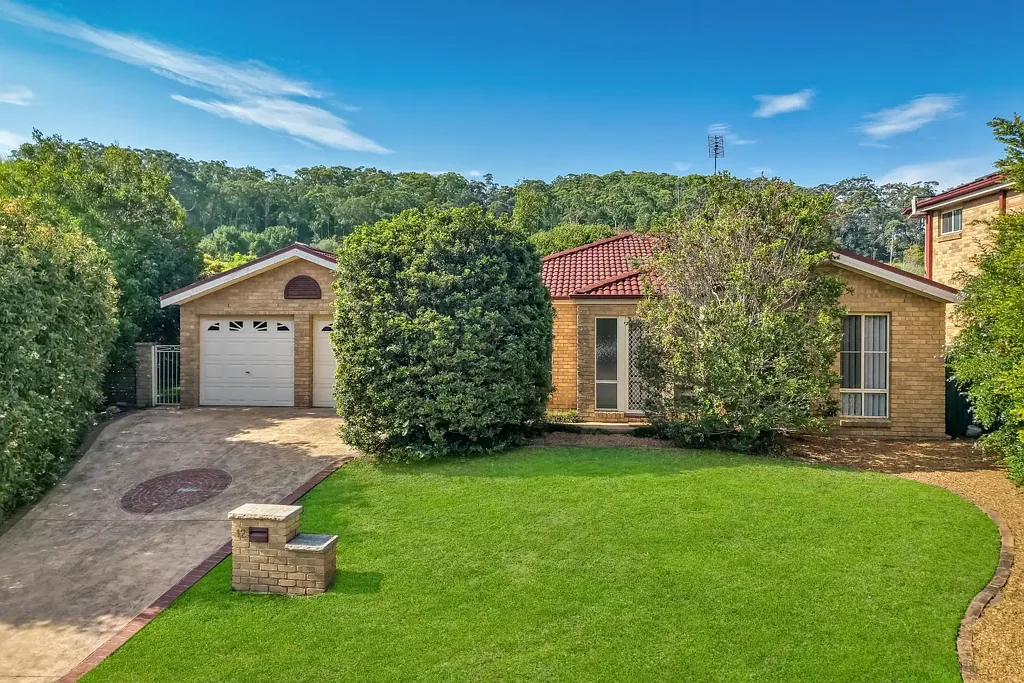 12 Burnside Close, Lisarow, NSW 2250