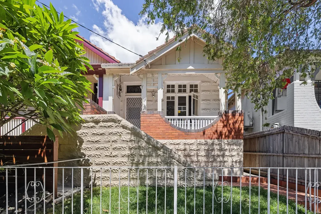33 Harrow Road, Stanmore, NSW 2048