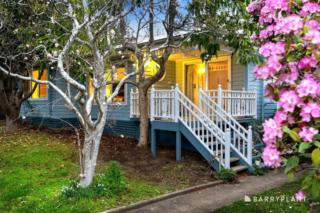 34 Old Warburton Road, Warburton, VIC 3799