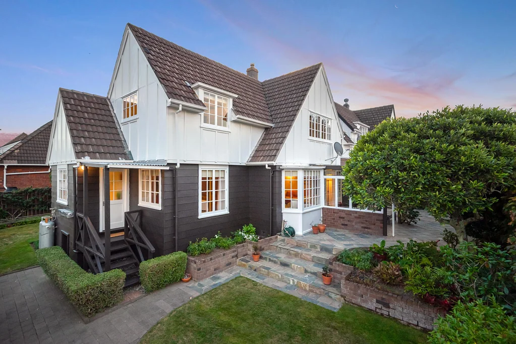6B Elderwood Lane, Belmont, North Shore City, Auckland