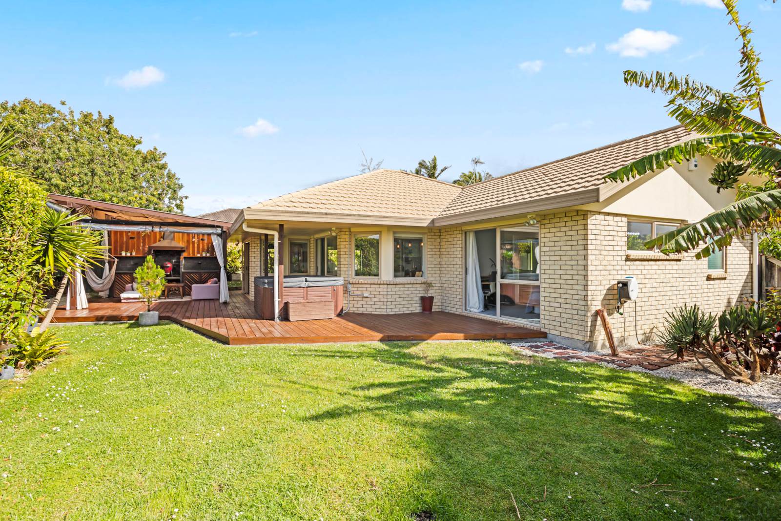 32 Roy Maloney Drive, Henderson, Auckland - Waitakere, 4 ਕਮਰੇ, 2 ਬਾਥਰੂਮ, House