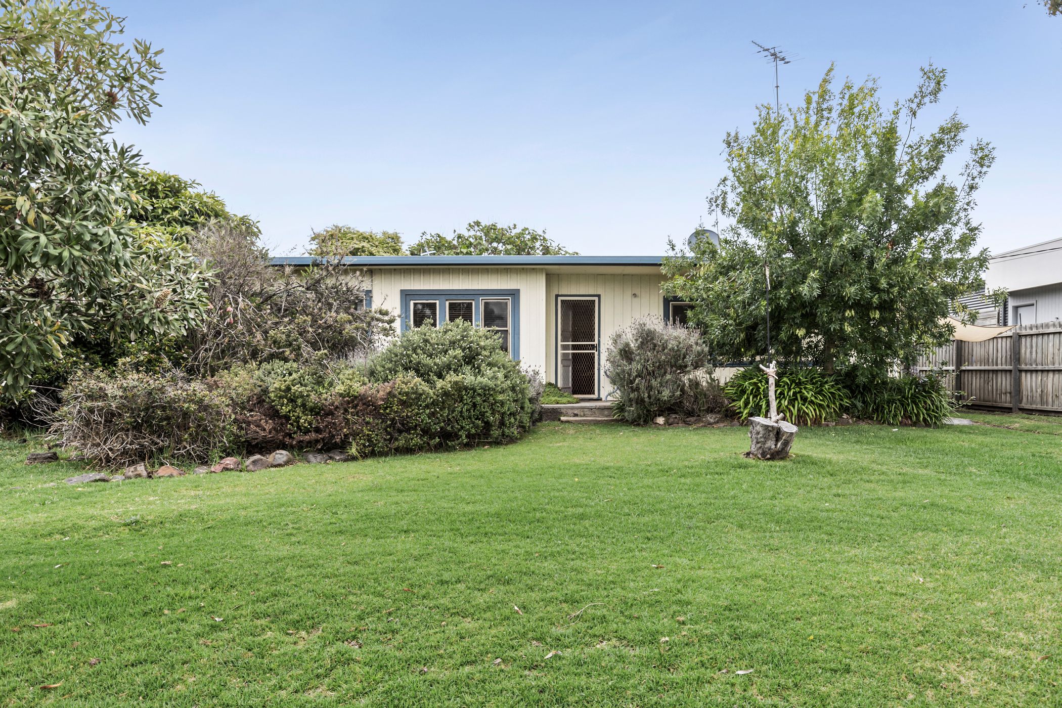 1 SARATOGA AV, BARWON HEADS VIC 3227, 0部屋, 0バスルーム, House