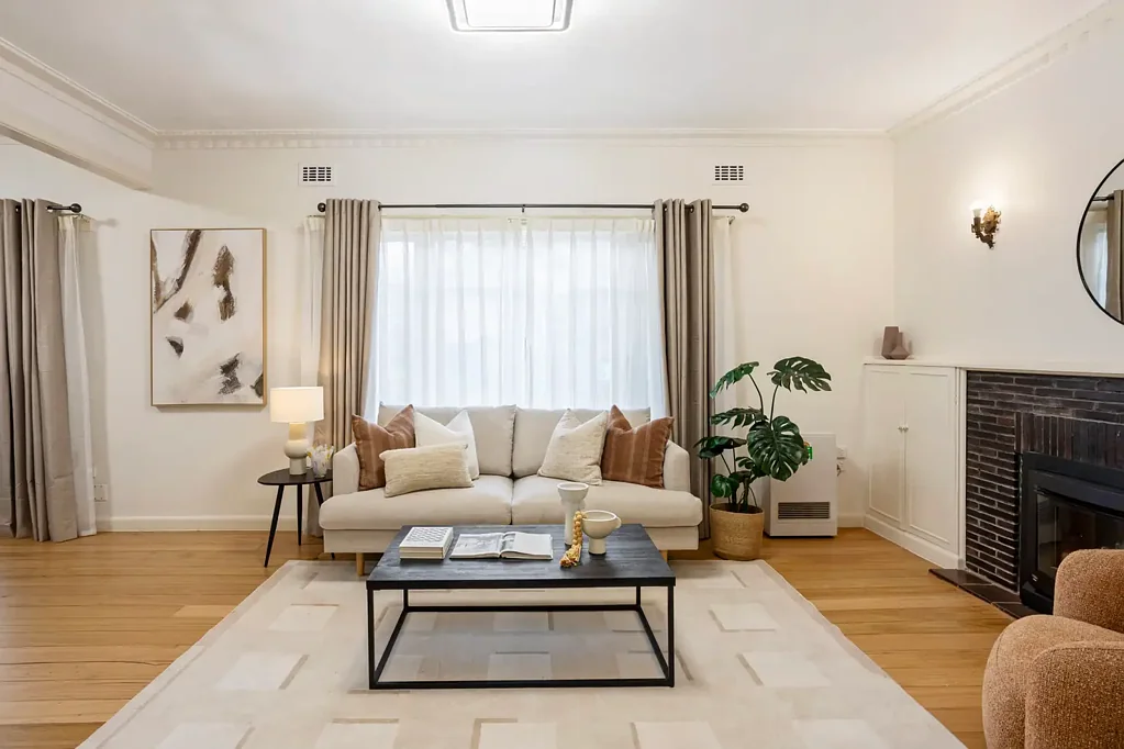 Balwyn North 5कमरा Graceful poise and garden tranquillity