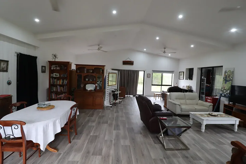 Abbotsford 2Habitaciones 152 ACRE PROPERTY AT MOUNT BUCCA RD                                          ABBOTTSFORD 4670