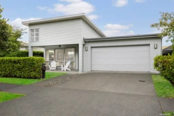 38 Barbarich Drive, Stonefields