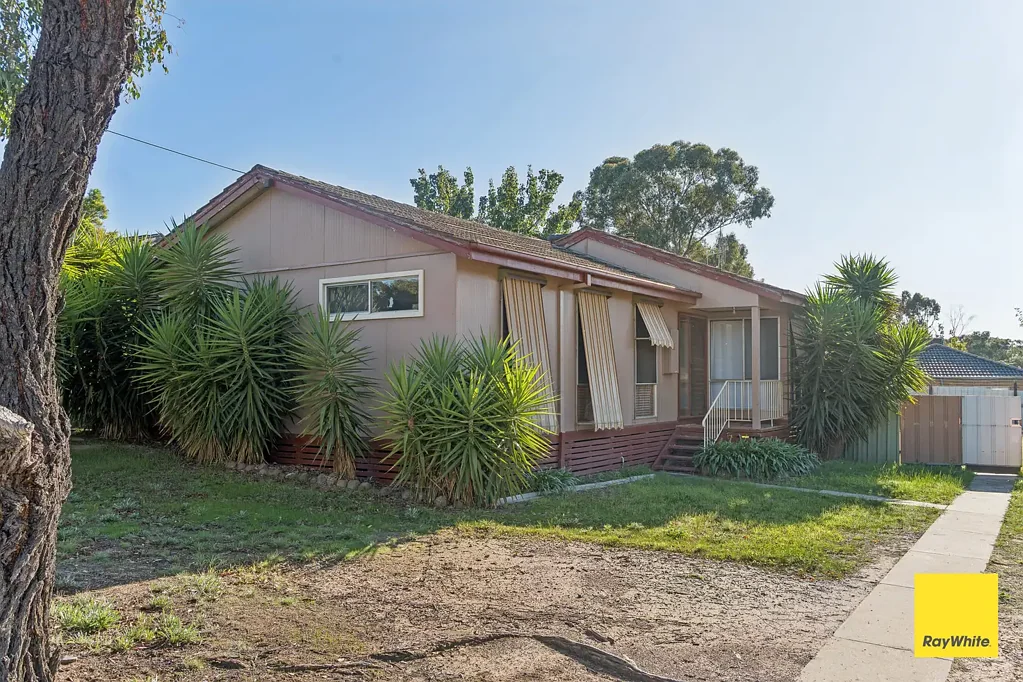 Comfortable Family Living in a California Gully